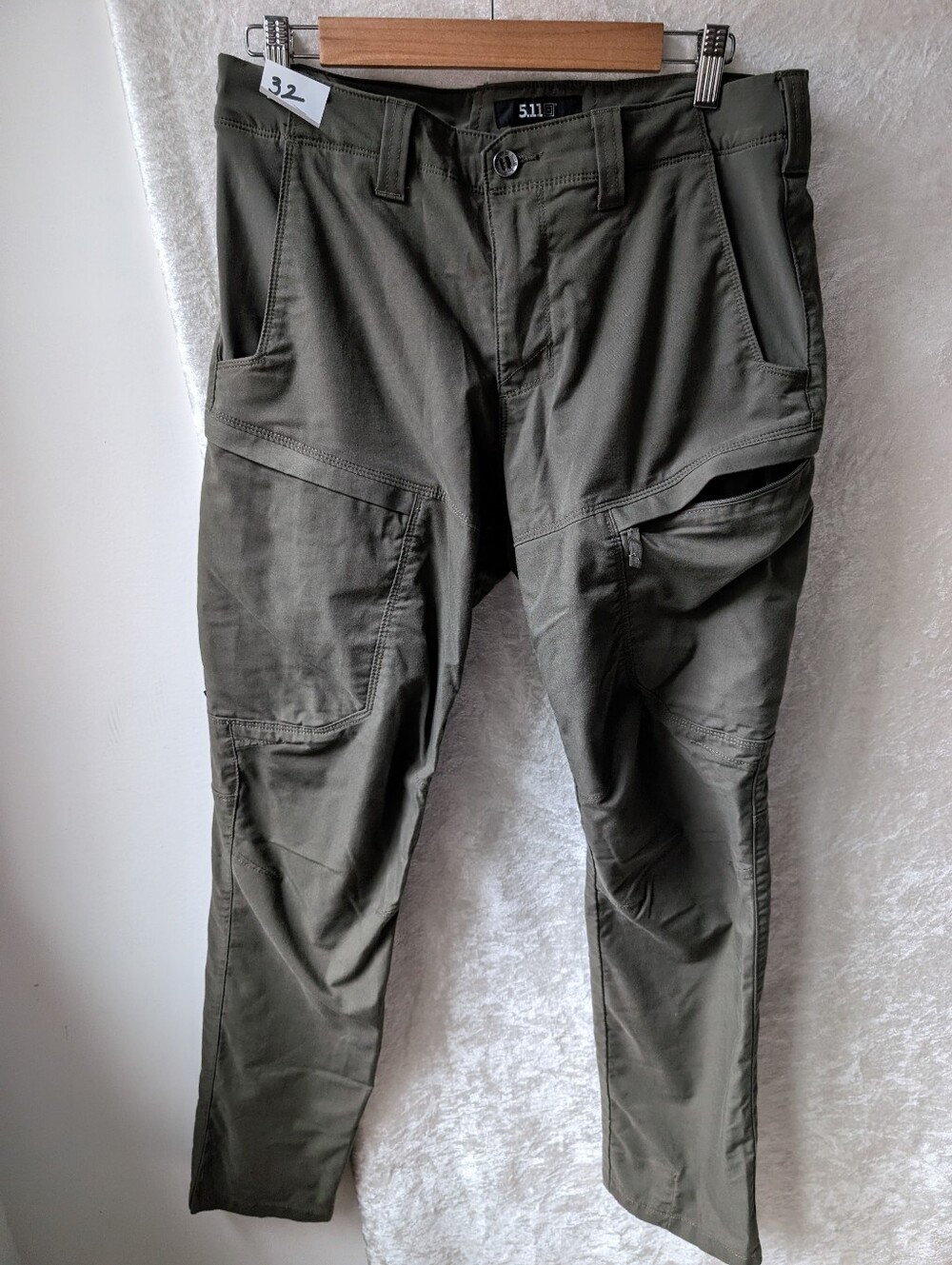 5.11 Green 32/32 Zip Pockets Double Back Pockets